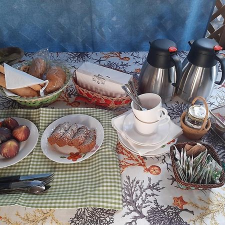 Bed and Breakfast Tom E Jerry Domus De Maria Exteriér fotografie